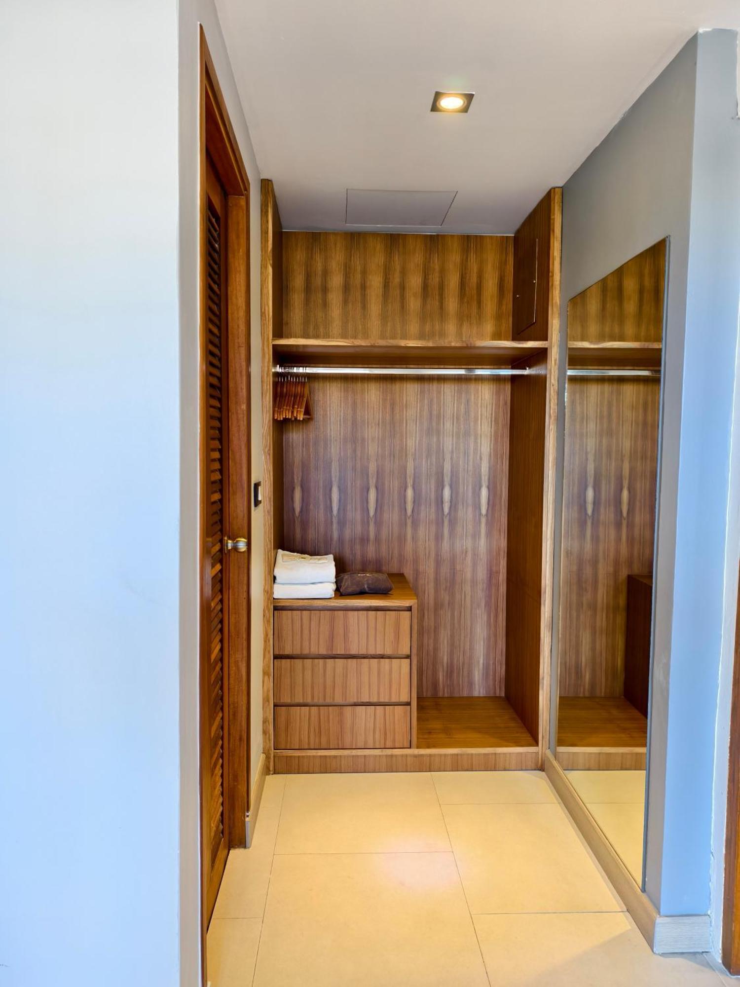Lek Lek Samui Room X Coffee Bar Pantai Chaweng Luaran gambar