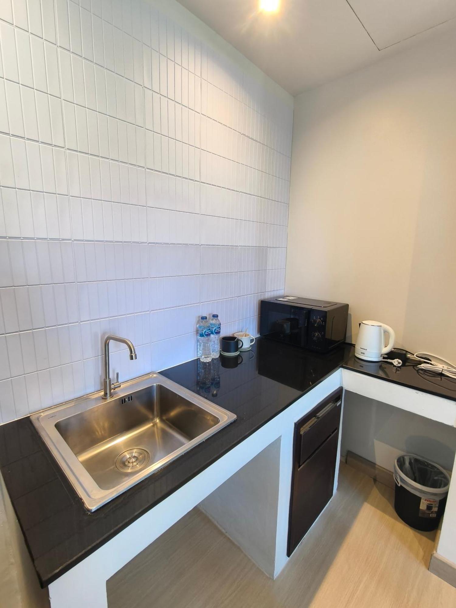 Lek Lek Samui Room X Coffee Bar Pantai Chaweng Luaran gambar